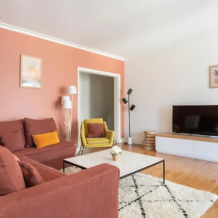 Grand En Coeur De Avec 2 Parkings