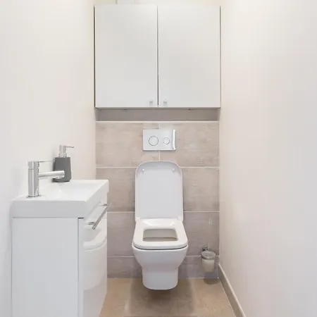 Grand En Coeur De Avec 2 Parkings *